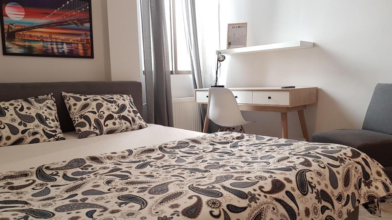 Palette Apartment Champagne - Athens Center, 6 Bd, 3 Bath Buitenkant foto